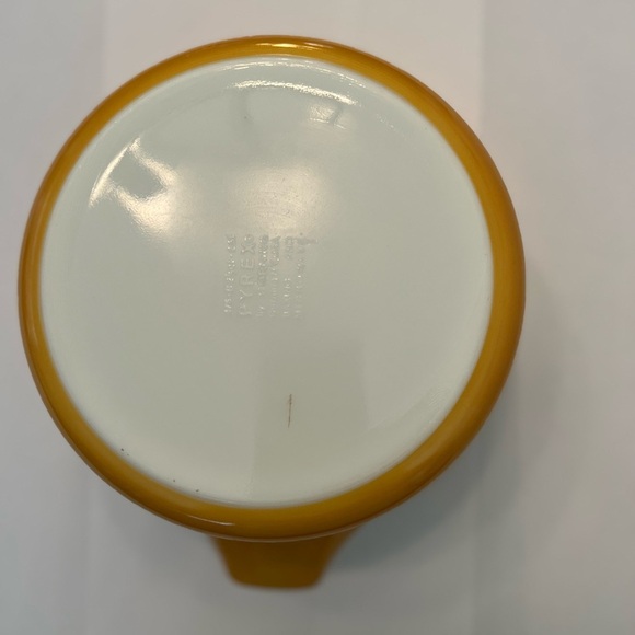 Vintage Pyrex 2 1/2 quart Golden Butterfly White Flowers Bakeware Casserole Dish - Picture 6 of 8